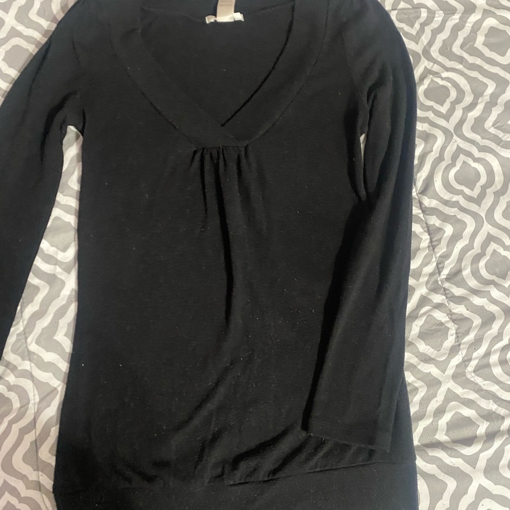 Elegant Black V-Neck Women's Top